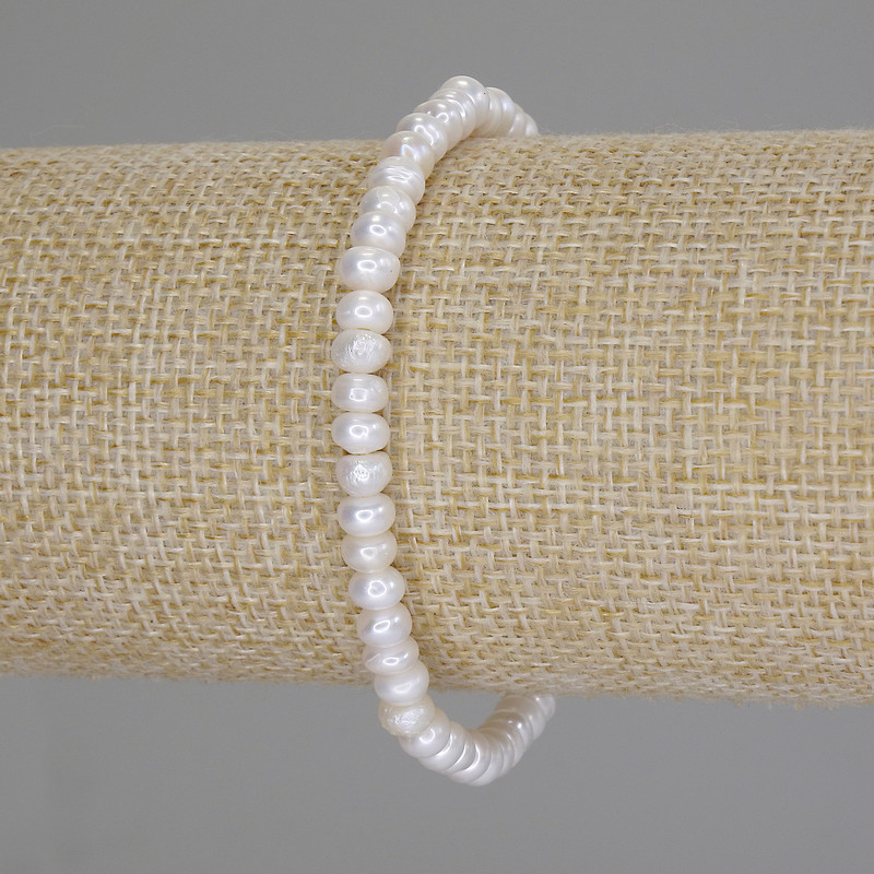 Náramek z říčních perel, průměr 5×3 mm, délka 18 cm (elastický)