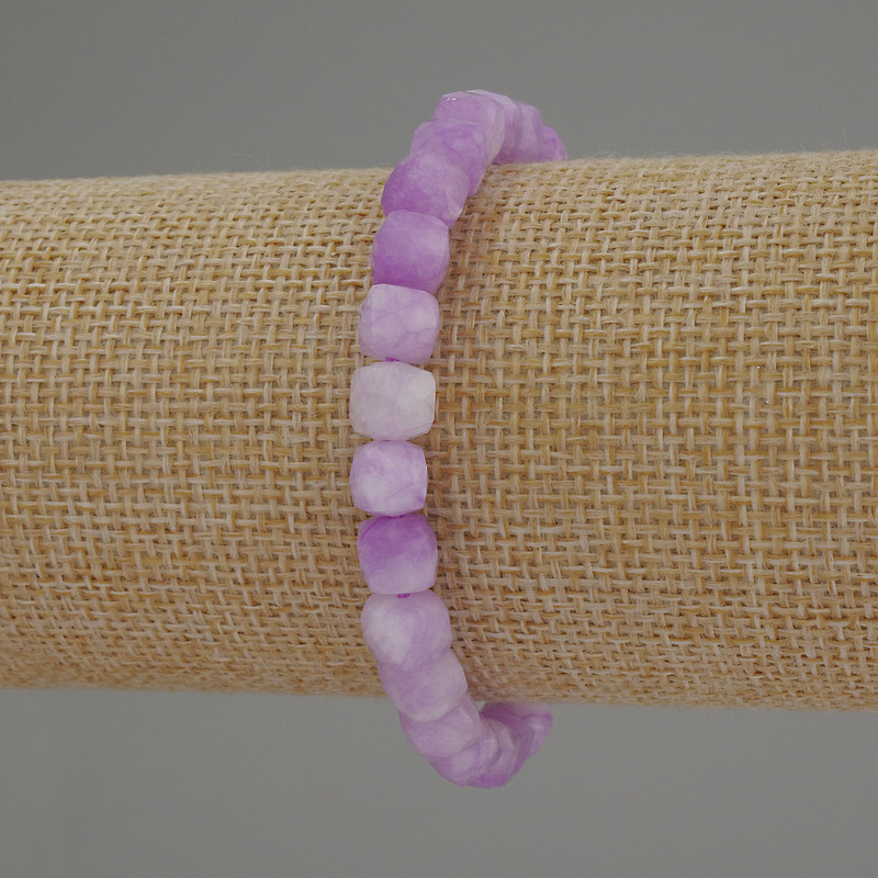 Náramek levandulový ametyst broušený kubík, průměr 7 mm, délka 18 cm ± elastický