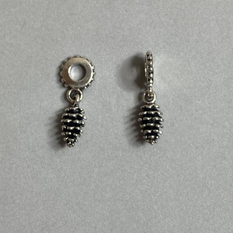 Poutko „Šiška“, průměr 25×7 mm, průměr otvoru 5 mm, balení 2 ks+