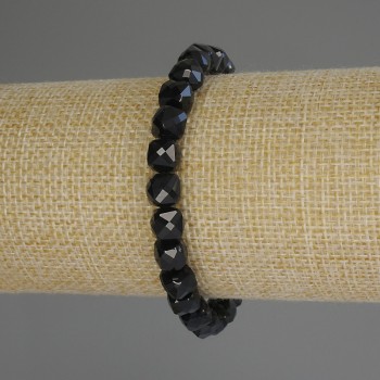 Náramek z brusovaného turmalínu, kostka 7×7 mm, délka 18 cm (elastický)