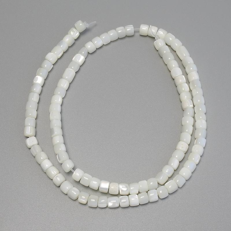 Perleťové rondelové korálky, průměr 5×4 mm, délka 40 cm, navlečené na vlascu