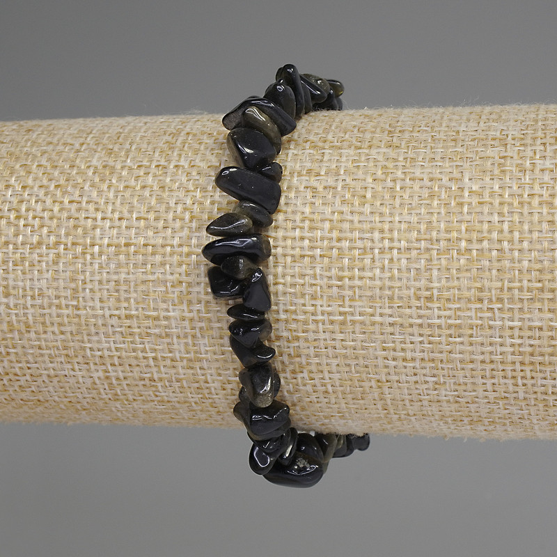 Náramek ze slunečního obsidiánu – drobné kousky 6–12×4–6 mm, délka 18 cm, elastický