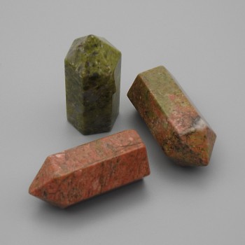 Suvenýrní tužka z heliotropu, rozměr 36×16 mm (cena za 1 ks)