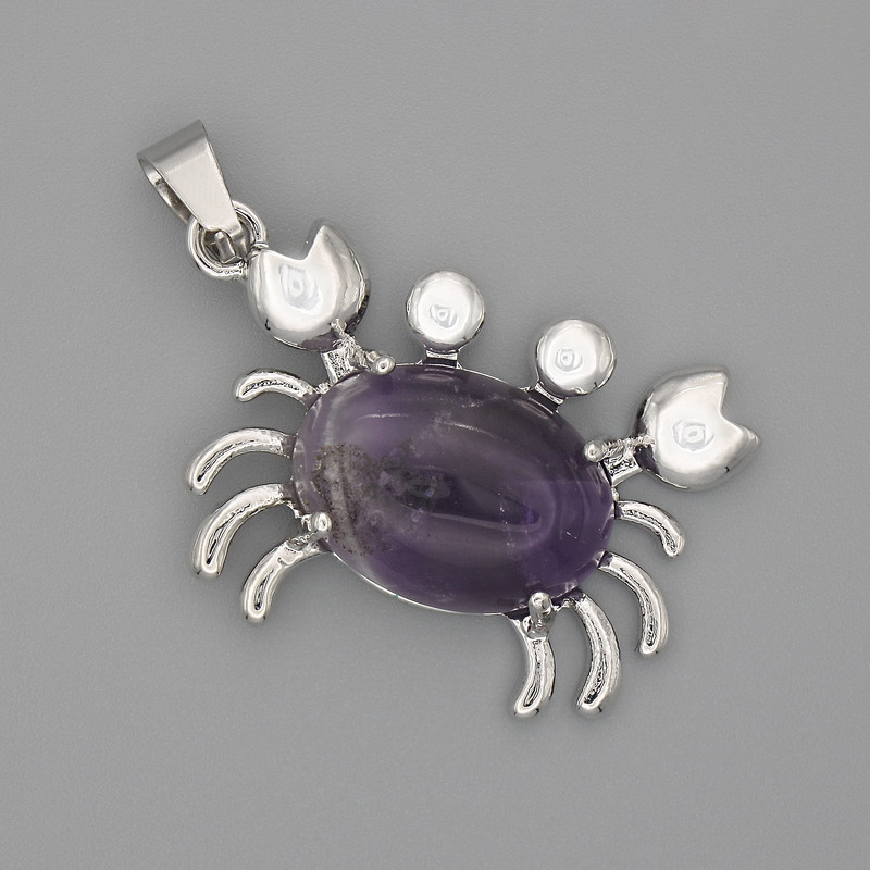 Přívěšek „Krab“ s ametistem 40 × 22 mm ± stříbrný kov