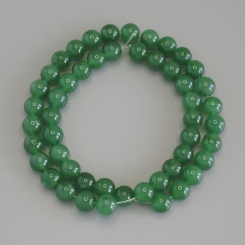 Nefritové korálky – hladká kulička, průměr 8 mm, délka 38 cm, navlečené na vlascu