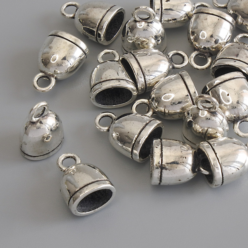 Přívěsek Zvoneček, barva kovu stříbrná, průměr 13 × 9 mm ± balení 17 ks