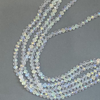 Korálky Český křišťál na niti bílé průhledné s benzínovým nástřikem, brusované rondely, průměr 6×5 mm, délka 39 cm