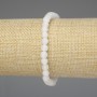 Náramek z bílého mrazivého achátu, hladké kuličky 6 mm, délka 18 cm ±, elastický