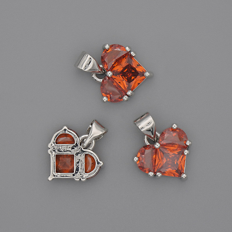 Přívěšek srdce s červenými krystaly 12×12 mm, délka cca 17 mm, stříbrný kov