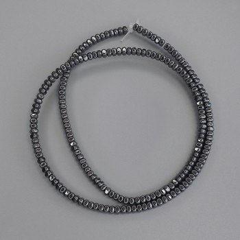 Korálky hematitu čtvercový rondel 3×2 mm na niti, délka 40 cm+