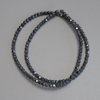 Hematitové fazetované korálky 3×3 mm na niti, délka cca 37 cm