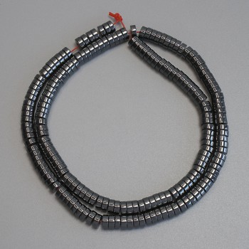 Korálky hematitu rondel 5×2 mm +- na niti, délka cca 40 cm