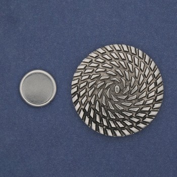 Brož na magnetu Akcent, 40 mm ± stříbrný kov
