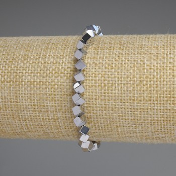 Náramek z hematitu – kostky s příčným otvorem, stříbrná, 4×4 mm, délka 18 cm, elastický