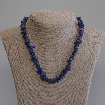Náhrdelník z lazuritu – drobné fragmenty, délka 50 cm