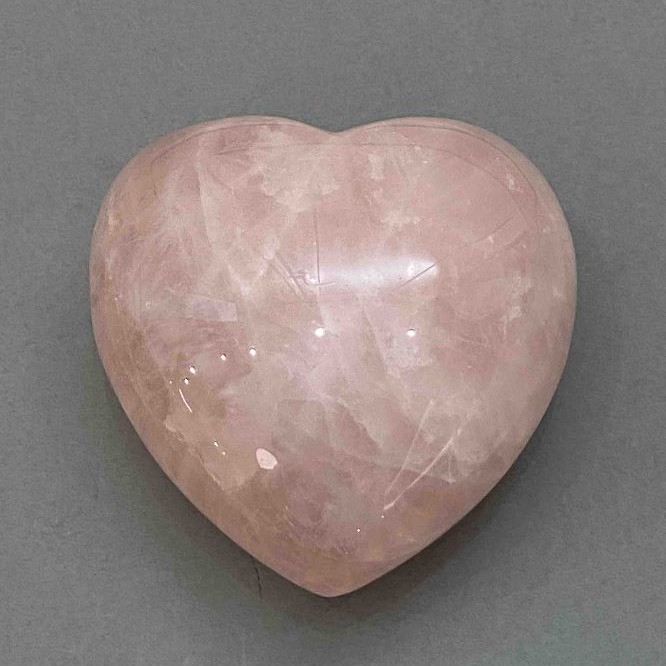Srdce z růžového křemene, rozměry 80×83×46 mm ± hmotnost 403 g