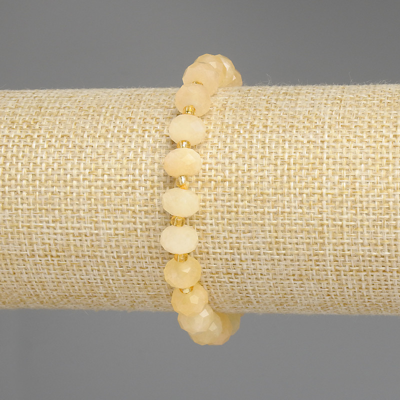 Náramek z citrínu, broušené rondely, průměr cca 8×5 mm, korálky 3 mm, délka 18 cm, elastická šňůrka