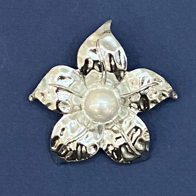 Brož a přívěšek Květina Perla – stříbrný kov 45 mm+