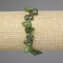 Náramek z jadeitu s fasetovanými kamínky «motýlek», průměr 8–17×5–7 mm ±, korálky 3 mm ±, délka 18 cm ±, elastické provedení