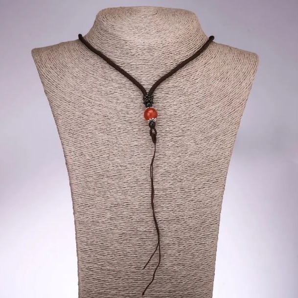 Šňůra pro bižuterii se korálkou karneolu, délka 65 cm