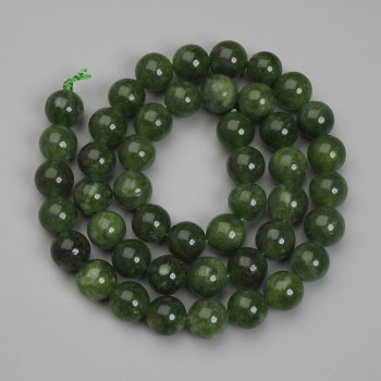Korálky jadeitu – kulička o průměru 10 mm, délka 38 cm na niti