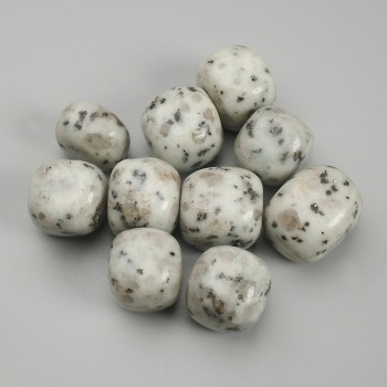 Přírodní kámen jaspis Kiwi, facetované samorodky bez otvoru 16-18 x 16-22 mm ± (za 100 g ±)