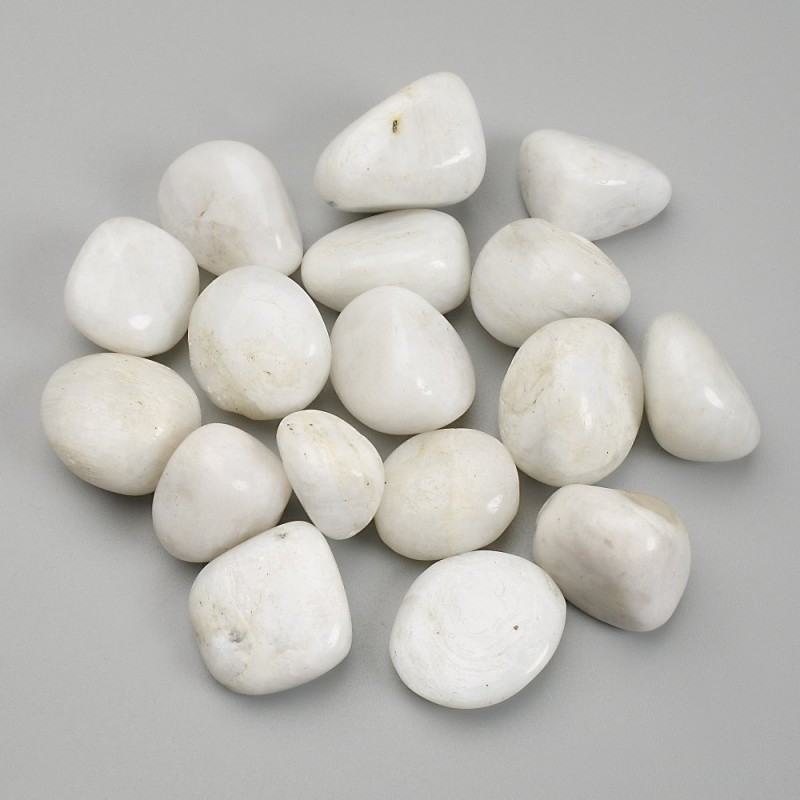 Přírodní adular fasetovaný kámen bez díry 18–21 × 16–18 mm ± (za 100 g ±)