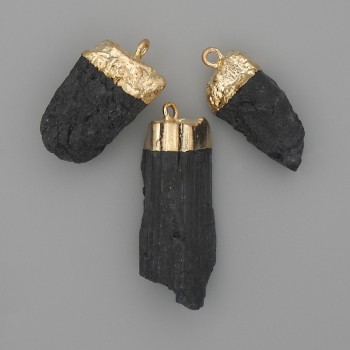 Přívěšek z turmalínu Sherl, neopracovaný kámen, zlatý kov, 24–30×13–15 mm, rozměrové varianty