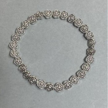 Náramek z korálků ve tvaru růže, 7 mm ±, stříbrný kov, délka 18 mm ±, elastický