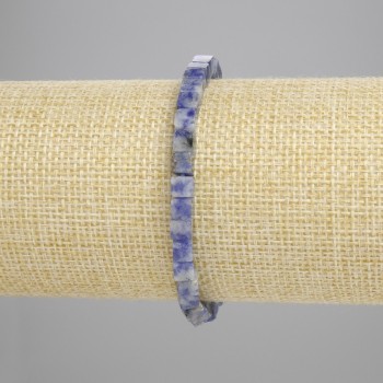 Náramek ze sodalitu ve tvaru kostek, 4,5×4,5 mm, délka 18 cm, elastický
