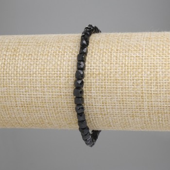 Výprodej! Náramek z broušeného turmalínu – kubíky, průměr 4×4 mm, délka 18 cm, elastický