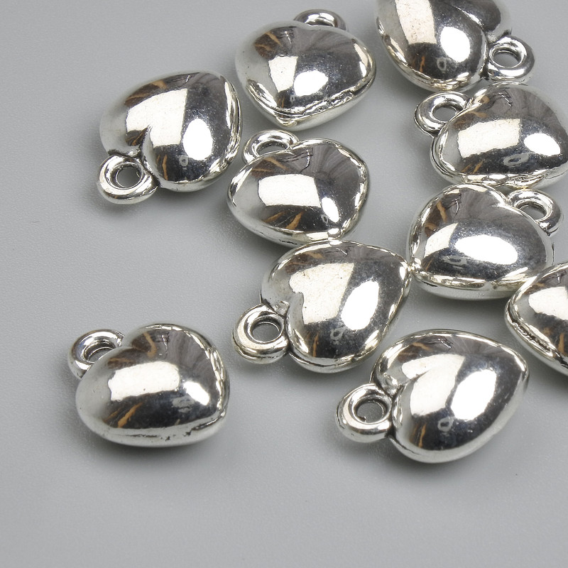 Přívěsek srdce, barva kovu stříbrná, průměr 12×10 mm, balení 10 ks