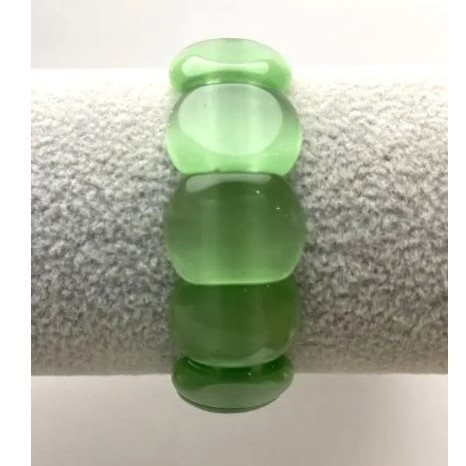 Náramek z kočičího oka zelené barvy s oválnými články 18×12 mm, délka cca 18 cm, elastický