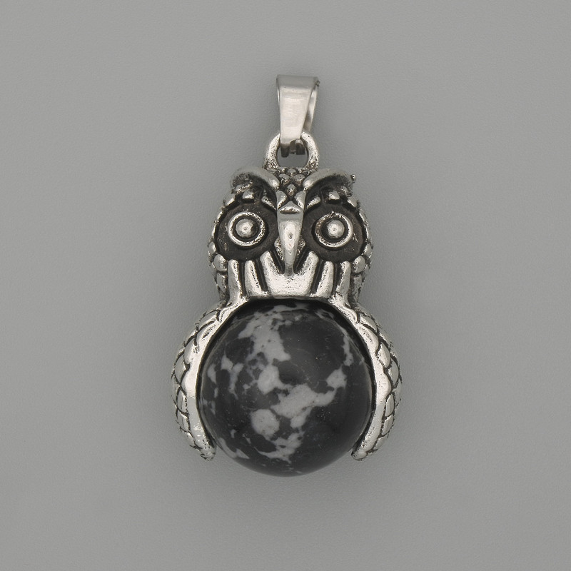 Přívěšek Sova ze sněžného obsidiánu, stříbrný kov, rozměr 30×20 mm ±, délka 37 mm ±