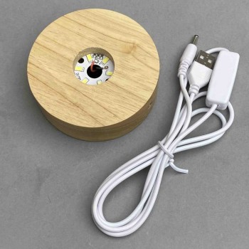 Světelný stojan s USB kabelem, 120 cm ±, rozměry 90 × 35 mm