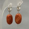 Náušnice z porézního korálu, oválné, průměr 18×11 mm, délka cca 35 mm