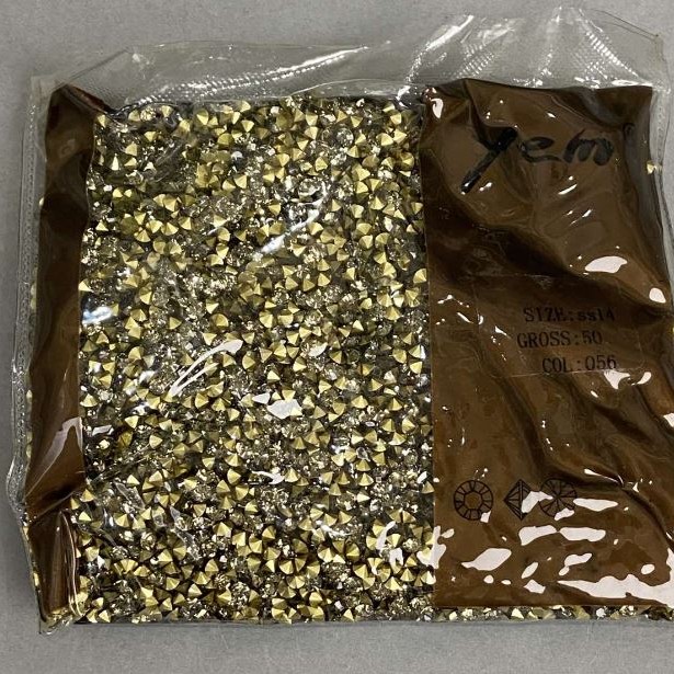Štrasové kamínky, barva šedá, průměr 4 mm, balení 75 g (±)