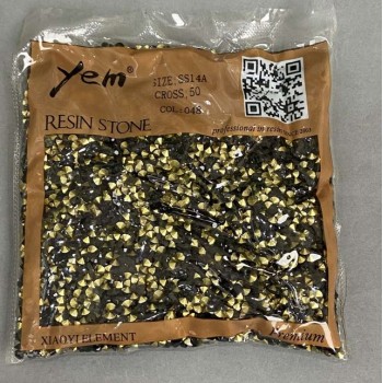 Černé štrasové kamínky, průměr 4 mm ±, balení 75 g (±)