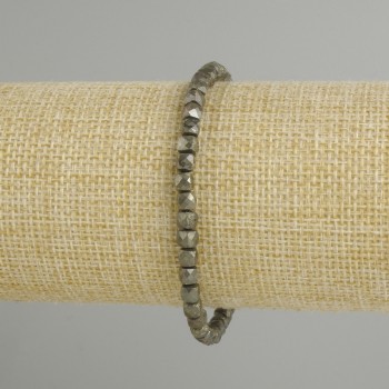 Náramek z pyritu, broušený kubík, 4 mm, délka cca 18 cm, na pružném provedení