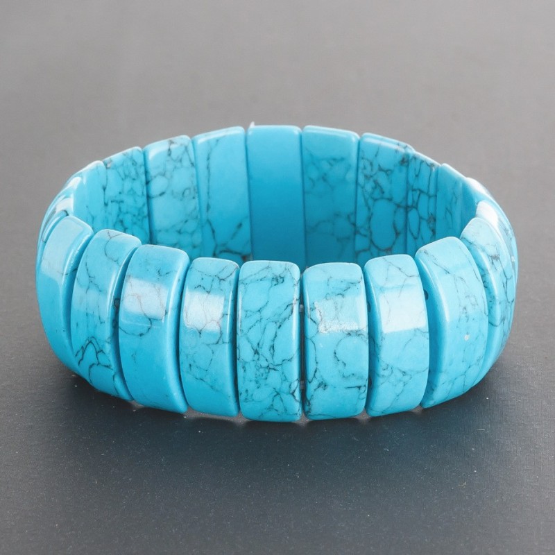 Náramek z tyrkysu na gumičce, lesklý, vyboulené obdélníkové články 0,8 × 2,3 cm