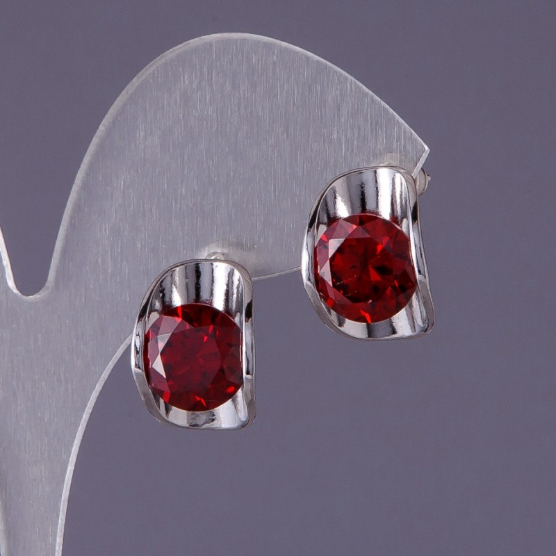Náušnice s červenými oválnými krystaly 12×16 mm
