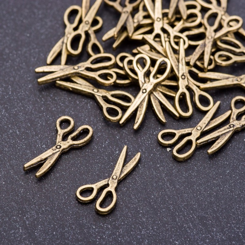 Přívěsek ve tvaru nůžek, bronzový, průměr 8 mm, délka 18 mm, otvor 3 mm, balení 20 g ± 41 ks
