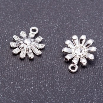 Přívěsek Kopretina světlé stříbro, průměr 13 mm, délka 16 mm, balení 9 ks