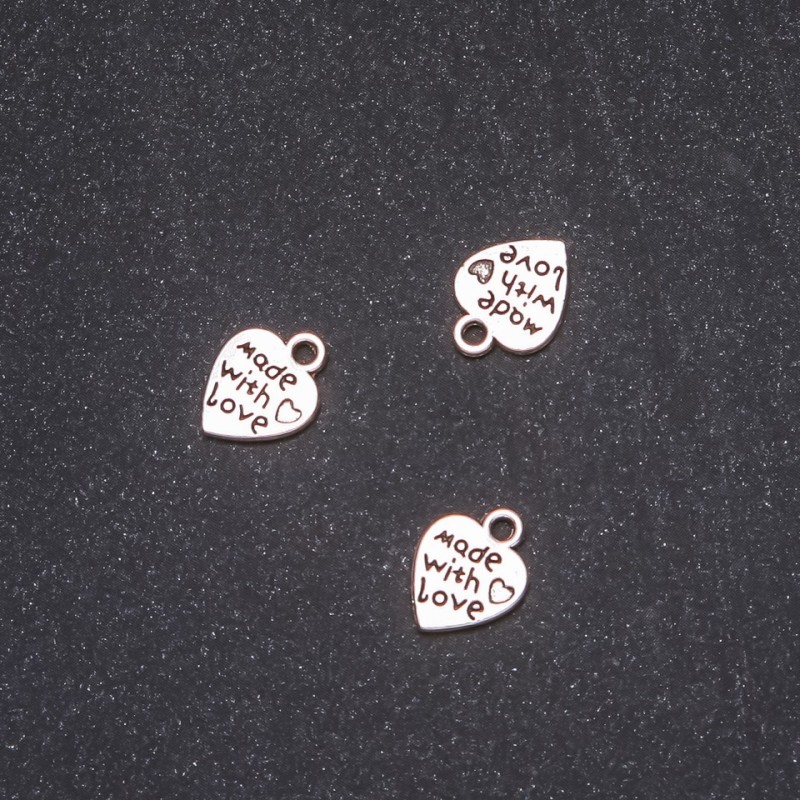 Přívěsek srdce 9×12 mm, balení 20 g ± 31 ks