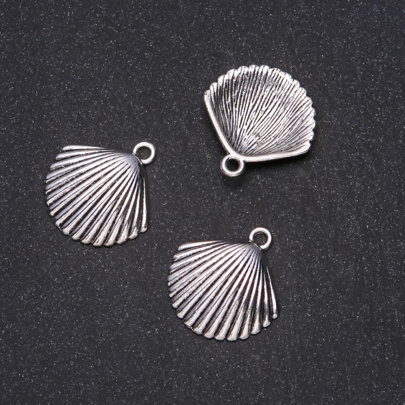 Přívěšek mušle 24×25 mm, balení 20 g ± 8 ks