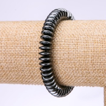 Náramek z plochých hematitových rondelů, průměr 10×3,5 mm, délka 18 cm, na gumičce