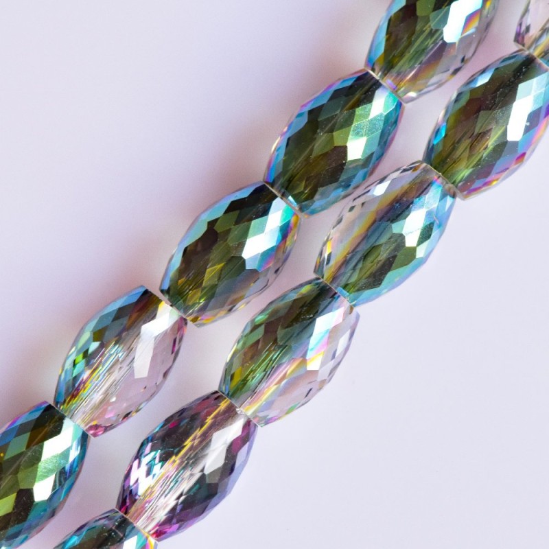 Křišťálové broušené korálky průhledné s duhovým nástřikem, průměr 8×12 mm, navlečené na šňůře délky 70 cm