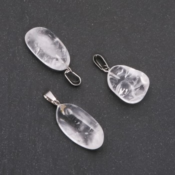 Přívěšek z přírodního kamene Horský křišťál, broušený, v rozměrech 19×24 mm (±)