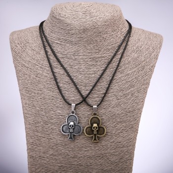 Párové přívěsky přátelství s trojlístky a lebkami, délka 42–48 cm, průměr 25 × 35 mm