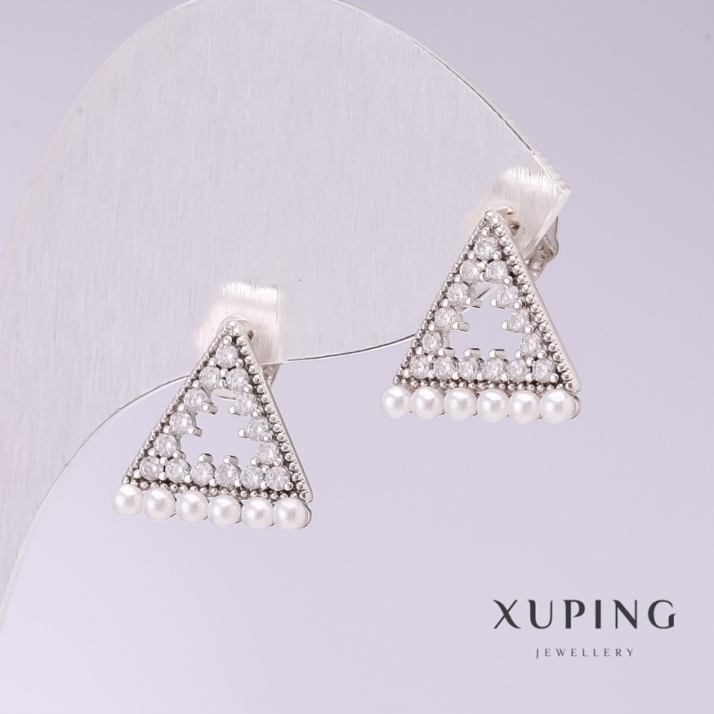 Náušnice Xuping Trojúhelníky s bílými perlami Mallorca 13×13 mm rhodiované